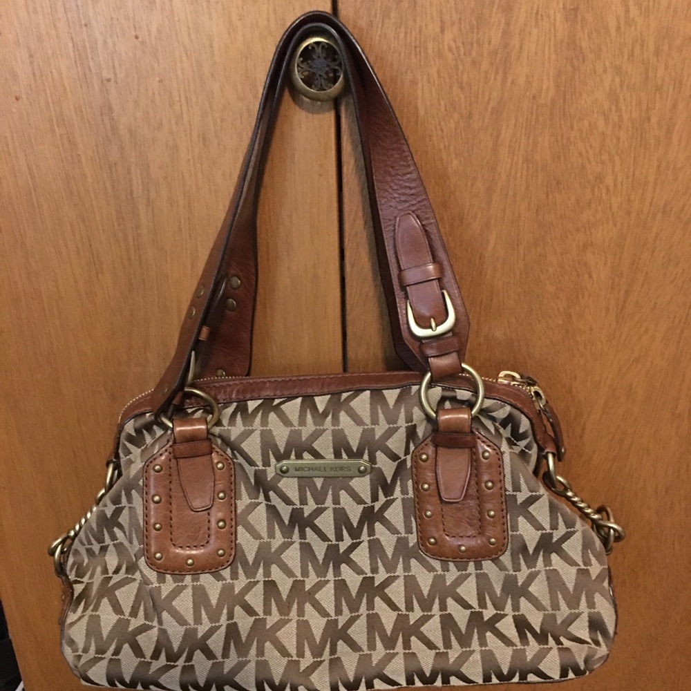 Micheal Kors Purse